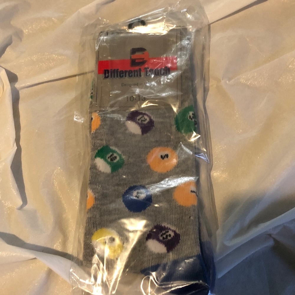 Men’s Grey Pool Ball Dress Socks Men’s 10-13 New With Defects